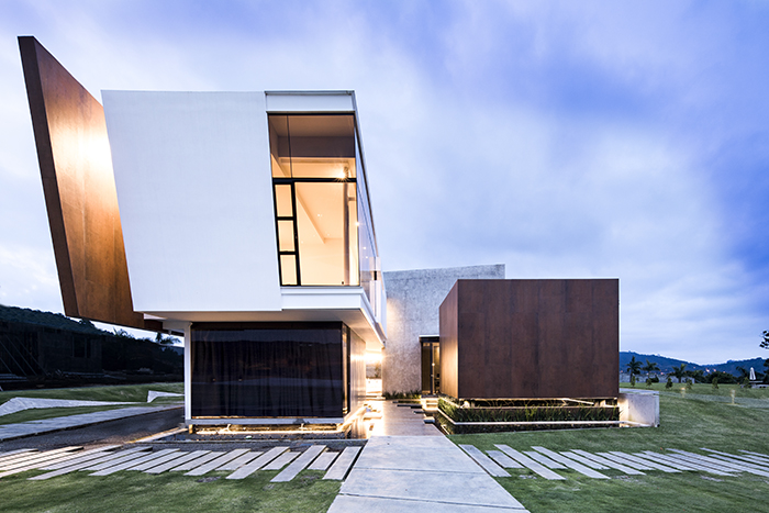 Casa PMX designed by QBO3 Arquitectos|Houses